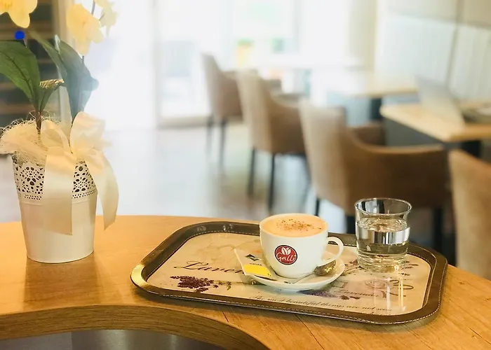 Dolce Hotel *